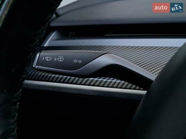 Синий Тесла Модель 3, объемом двигателя 0 л и пробегом 98 тыс. км за 19990 $, фото 59 на Automoto.ua