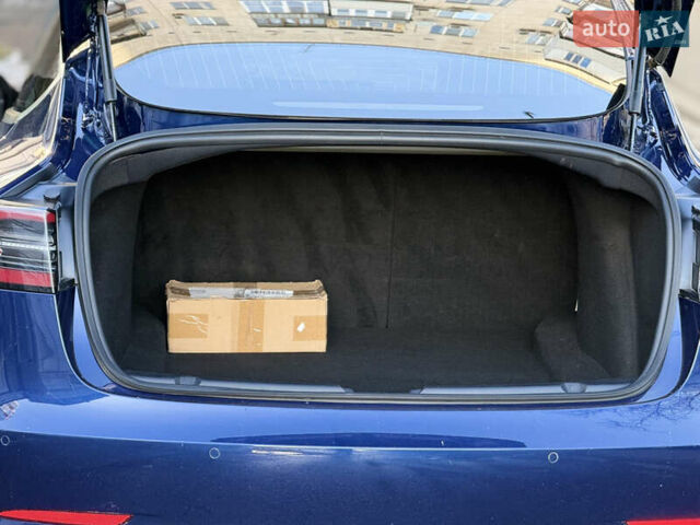 Синий Тесла Модель 3, объемом двигателя 0 л и пробегом 92 тыс. км за 15500 $, фото 7 на Automoto.ua
