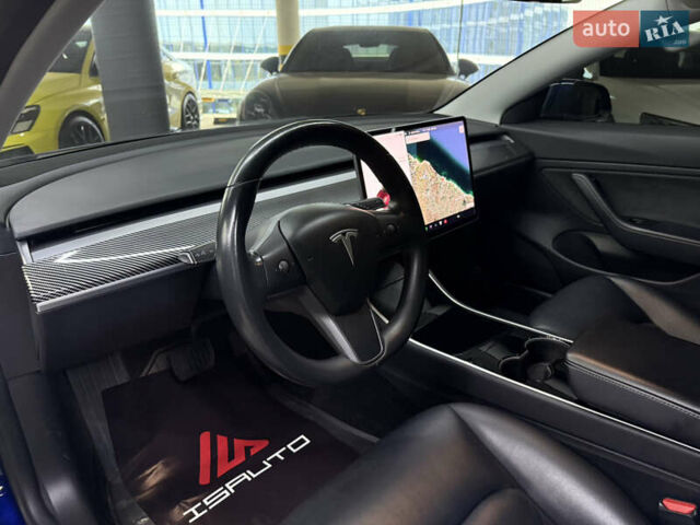 Тесла Модель 3 2018 в Одессе на Automoto.ua Синий Тесла Модель 3, объемом двигателя 0 л и пробегом 74 тыс. км за 19500 $, фото 18 на Automoto.ua