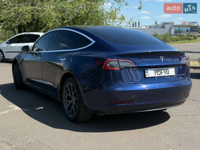 Синий Тесла Модель 3, объемом двигателя 0 л и пробегом 86 тыс. км за 19300 $, фото 15 на Automoto.ua