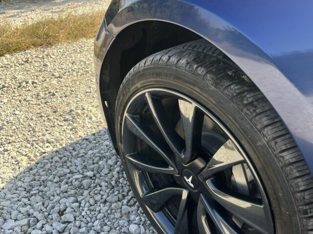 Синий Тесла Модель 3, объемом двигателя 0 л и пробегом 170 тыс. км за 17000 $, фото 3 на Automoto.ua