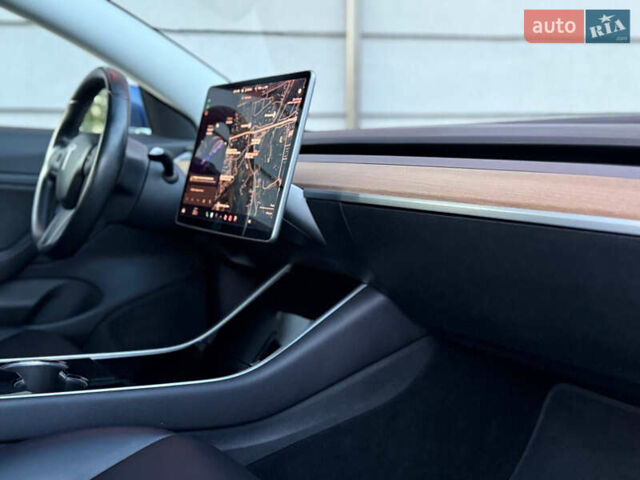 Синій Тесла Модель 3, об'ємом двигуна 0 л та пробігом 104 тис. км за 17990 $, фото 102 на Automoto.ua
