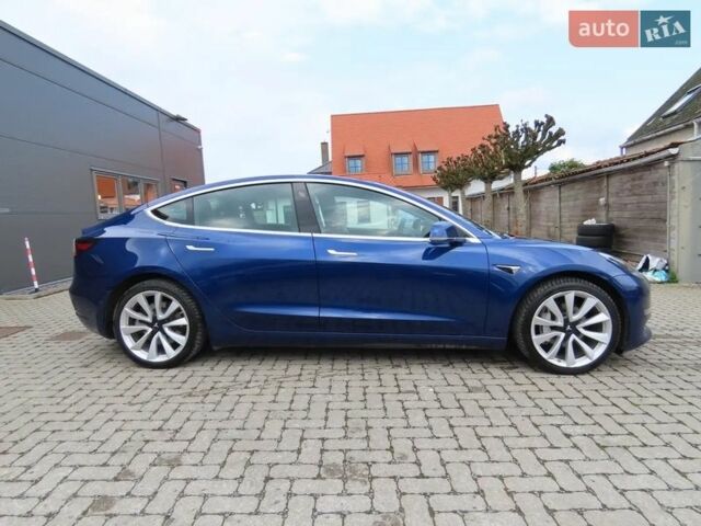 Синій Тесла Модель 3, об'ємом двигуна 0 л та пробігом 125 тис. км за 15500 $, фото 1 на Automoto.ua