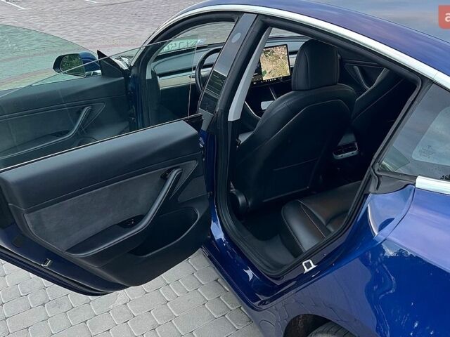 Синій Тесла Модель 3, об'ємом двигуна 0 л та пробігом 120 тис. км за 19700 $, фото 13 на Automoto.ua