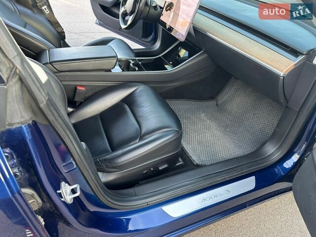 Синій Тесла Модель 3, об'ємом двигуна 0 л та пробігом 145 тис. км за 16500 $, фото 14 на Automoto.ua