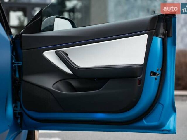 Синий Тесла Модель 3, объемом двигателя 0 л и пробегом 97 тыс. км за 40000 $, фото 60 на Automoto.ua