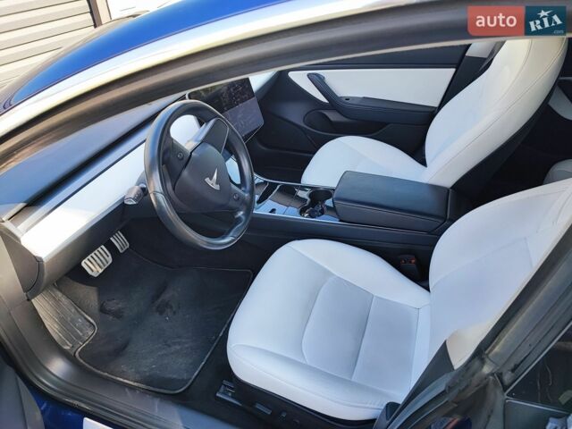 Синий Тесла Модель 3, объемом двигателя 0 л и пробегом 135 тыс. км за 16900 $, фото 19 на Automoto.ua