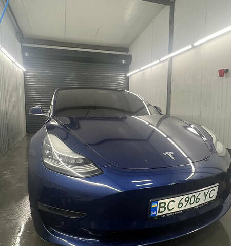 Синій Тесла Модель 3, об'ємом двигуна 0 л та пробігом 123 тис. км за 18000 $, фото 3 на Automoto.ua