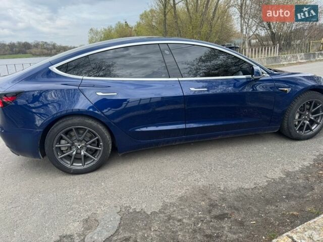 Синий Тесла Модель 3, объемом двигателя 0 л и пробегом 236 тыс. км за 15400 $, фото 6 на Automoto.ua