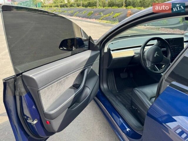 Синій Тесла Модель 3, об'ємом двигуна 0 л та пробігом 130 тис. км за 16499 $, фото 22 на Automoto.ua