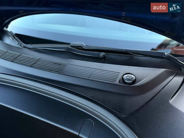 Синій Тесла Модель 3, об'ємом двигуна 0 л та пробігом 104 тис. км за 17990 $, фото 95 на Automoto.ua