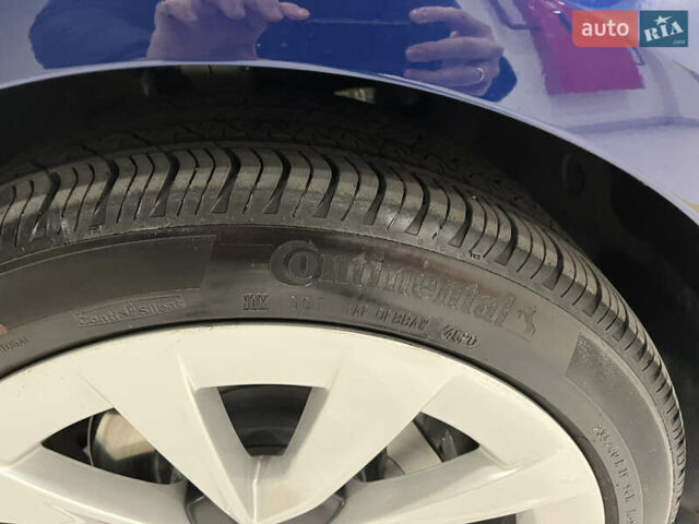 Тесла Модель 3 2018 у Києві на Automoto.ua Синій Тесла Модель 3, об'ємом двигуна 0 л та пробігом 48 тис. км за 31000 $, фото 15 на Automoto.ua