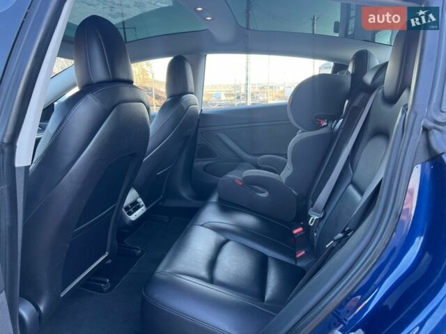 Синій Тесла Модель 3, об'ємом двигуна 0 л та пробігом 121 тис. км за 17200 $, фото 13 на Automoto.ua