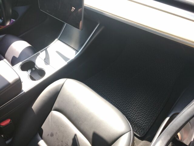 Синий Тесла Модель 3, объемом двигателя 0 л и пробегом 146 тыс. км за 369 $, фото 16 на Automoto.ua