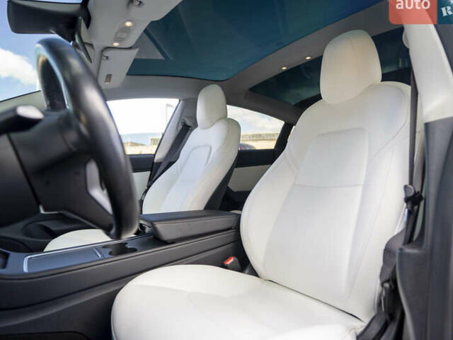 Синий Тесла Модель 3, объемом двигателя 0 л и пробегом 42 тыс. км за 18200 $, фото 13 на Automoto.ua