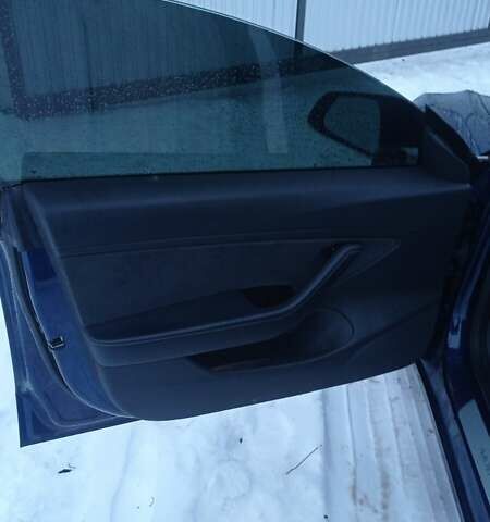 Синий Тесла Модель 3, объемом двигателя 0 л и пробегом 256 тыс. км за 11500 $, фото 8 на Automoto.ua