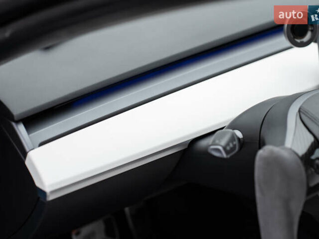 Синий Тесла Модель 3, объемом двигателя 0 л и пробегом 97 тыс. км за 40000 $, фото 55 на Automoto.ua