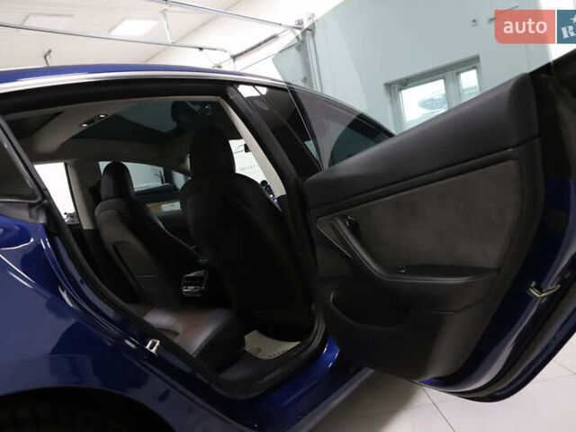 Синій Тесла Модель 3, об'ємом двигуна 0 л та пробігом 144 тис. км за 14400 $, фото 104 на Automoto.ua