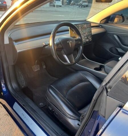 Синій Тесла Модель 3, об'ємом двигуна 0 л та пробігом 145 тис. км за 17500 $, фото 7 на Automoto.ua