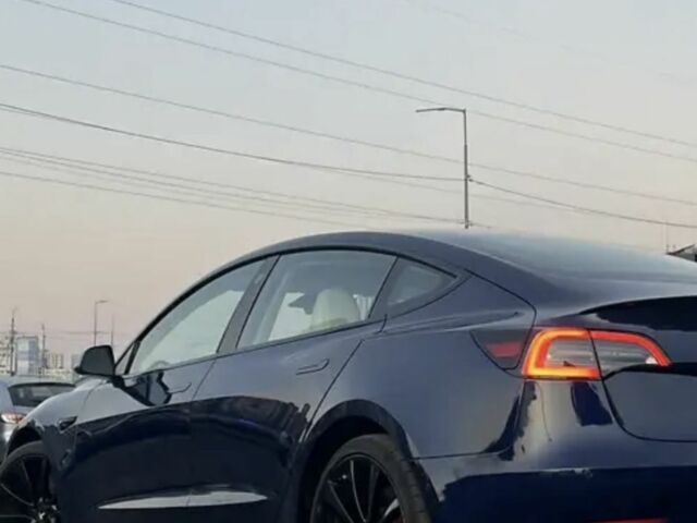 Синій Тесла Модель 3, об'ємом двигуна 0 л та пробігом 70 тис. км за 18500 $, фото 2 на Automoto.ua