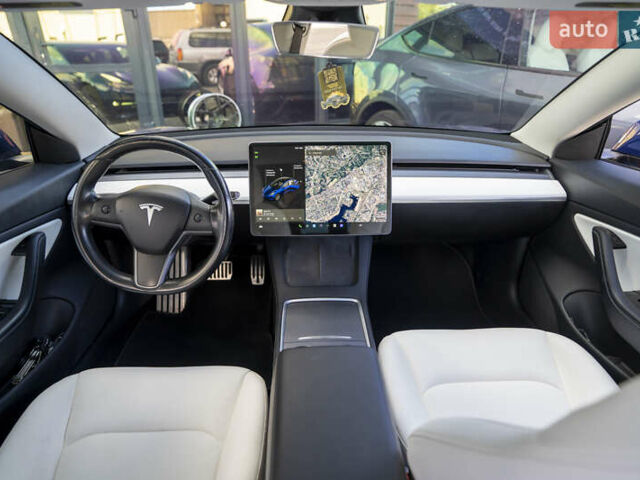 Синий Тесла Модель 3, объемом двигателя 0 л и пробегом 42 тыс. км за 18200 $, фото 15 на Automoto.ua