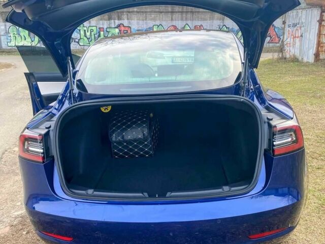 Синий Тесла Модель 3, объемом двигателя 0 л и пробегом 77 тыс. км за 441 $, фото 4 на Automoto.ua