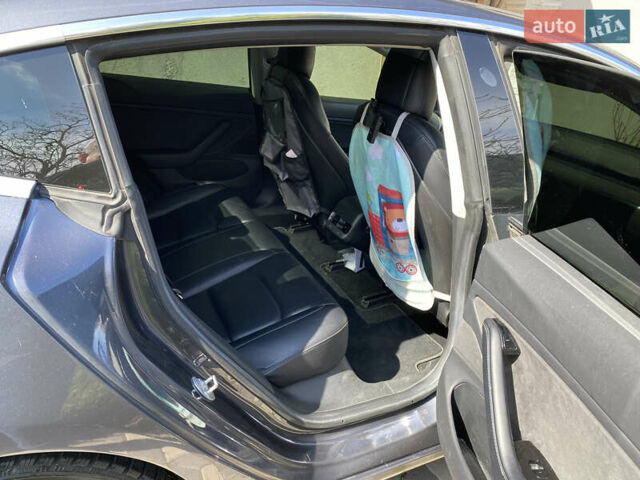 Синий Тесла Модель 3, объемом двигателя 0 л и пробегом 94 тыс. км за 15900 $, фото 12 на Automoto.ua