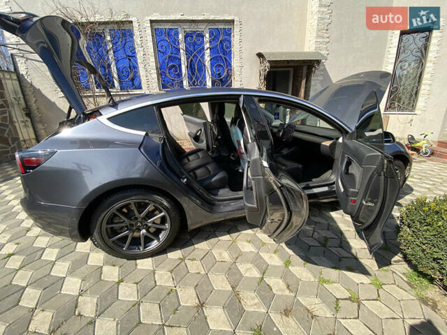 Синий Тесла Модель 3, объемом двигателя 0 л и пробегом 94 тыс. км за 15900 $, фото 16 на Automoto.ua