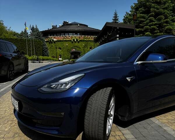 Синий Тесла Модель 3, объемом двигателя 0 л и пробегом 96 тыс. км за 18000 $, фото 8 на Automoto.ua