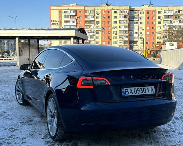 Синий Тесла Модель 3, объемом двигателя 0 л и пробегом 157 тыс. км за 19500 $, фото 3 на Automoto.ua