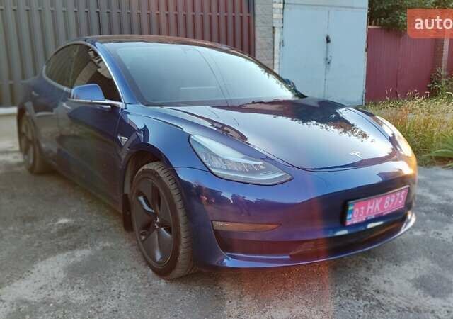 Тесла Модель 3 2018 у Києві на Automoto.ua Синій Тесла Модель 3, об'ємом двигуна 0 л та пробігом 159 тис. км за 16800 $, фото 2 на Automoto.ua