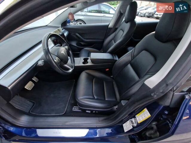 Синий Тесла Модель 3, объемом двигателя 0 л и пробегом 98 тыс. км за 19990 $, фото 42 на Automoto.ua