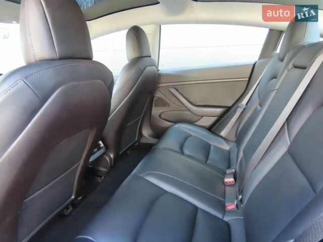 Синій Тесла Модель 3, об'ємом двигуна 0 л та пробігом 125 тис. км за 15500 $, фото 9 на Automoto.ua