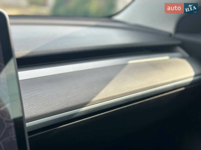 Синий Тесла Модель 3, объемом двигателя 0 л и пробегом 122 тыс. км за 18000 $, фото 22 на Automoto.ua