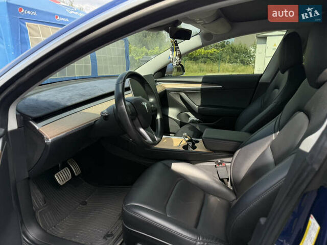 Тесла Модель 3 2018 у Києві на Automoto.ua Синій Тесла Модель 3, об'ємом двигуна 0 л та пробігом 108 тис. км за 20800 $, фото 10 на Automoto.ua