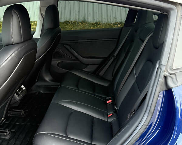 Синий Тесла Модель 3, объемом двигателя 0 л и пробегом 103 тыс. км за 18500 $, фото 7 на Automoto.ua