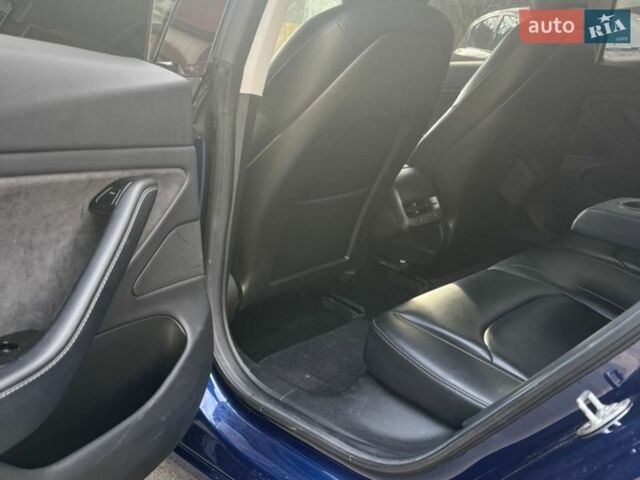 Синий Тесла Модель 3, объемом двигателя 0 л и пробегом 145 тыс. км за 15500 $, фото 10 на Automoto.ua