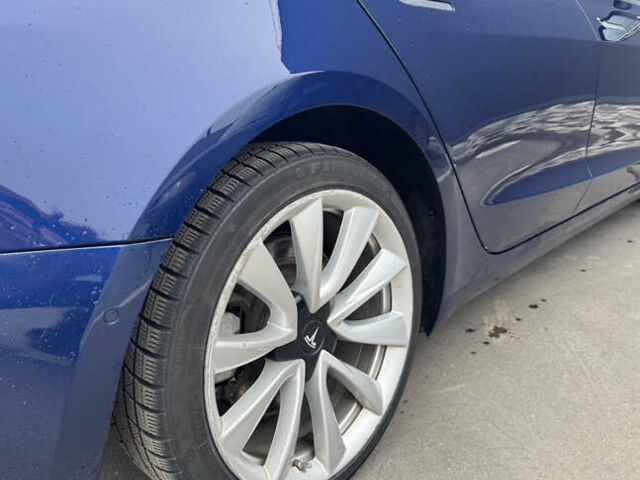 Синий Тесла Модель 3, объемом двигателя 0 л и пробегом 136 тыс. км за 17800 $, фото 16 на Automoto.ua