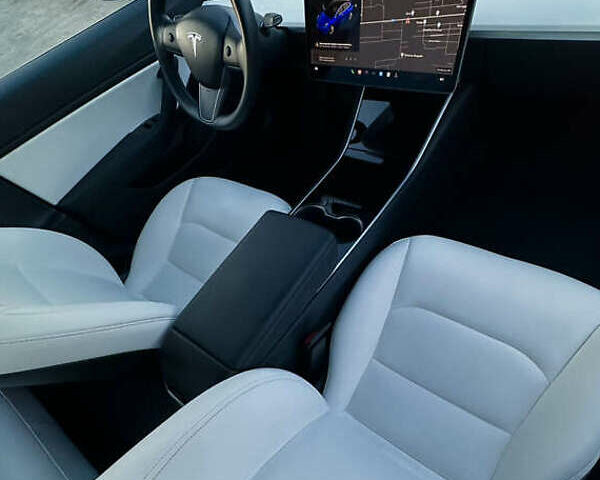 Синий Тесла Модель 3, объемом двигателя 0 л и пробегом 104 тыс. км за 19000 $, фото 12 на Automoto.ua