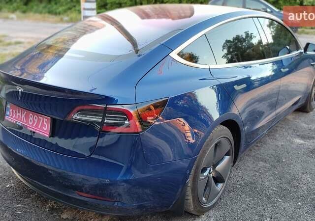 Тесла Модель 3 2018 у Києві на Automoto.ua Синій Тесла Модель 3, об'ємом двигуна 0 л та пробігом 159 тис. км за 16800 $, фото 3 на Automoto.ua