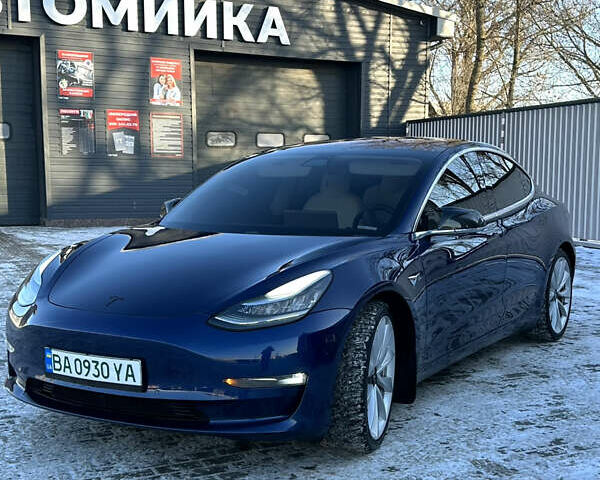 Синий Тесла Модель 3, объемом двигателя 0 л и пробегом 157 тыс. км за 19500 $, фото 1 на Automoto.ua