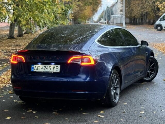 Синій Тесла Модель 3, об'ємом двигуна 0 л та пробігом 201 тис. км за 17550 $, фото 4 на Automoto.ua