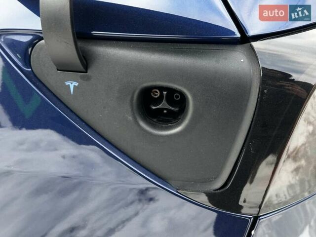 Синій Тесла Модель 3, об'ємом двигуна 0 л та пробігом 123 тис. км за 16999 $, фото 31 на Automoto.ua