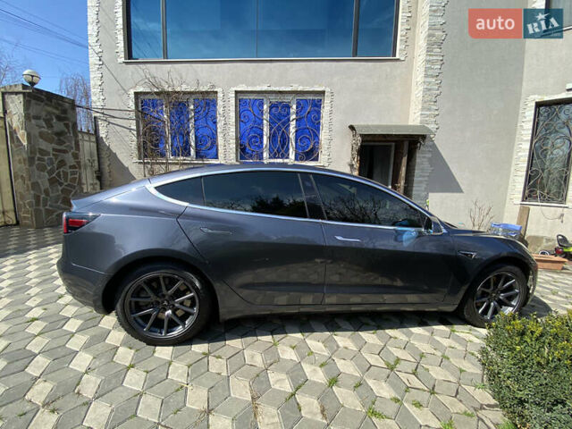 Синий Тесла Модель 3, объемом двигателя 0 л и пробегом 94 тыс. км за 15900 $, фото 4 на Automoto.ua
