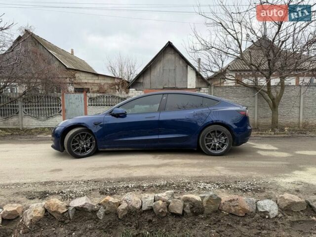 Синій Тесла Модель 3, об'ємом двигуна 0 л та пробігом 130 тис. км за 16499 $, фото 10 на Automoto.ua