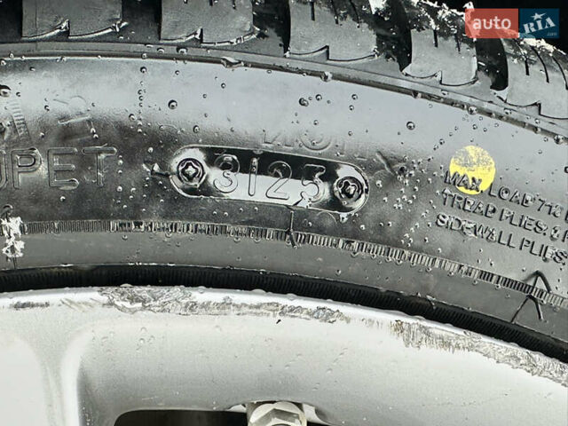 Синий Тесла Модель 3, объемом двигателя 0 л и пробегом 145 тыс. км за 14500 $, фото 20 на Automoto.ua