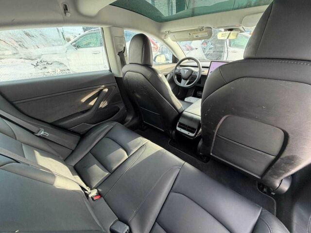 Синій Тесла Модель 3, об'ємом двигуна 0 л та пробігом 120 тис. км за 12500 $, фото 5 на Automoto.ua