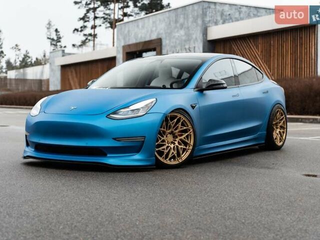 Синий Тесла Модель 3, объемом двигателя 0 л и пробегом 97 тыс. км за 40000 $, фото 3 на Automoto.ua