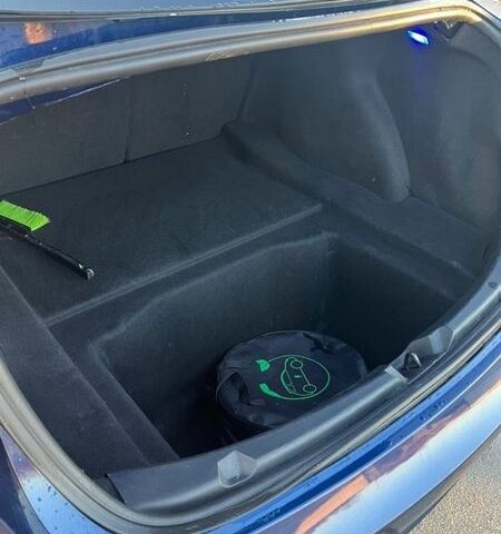 Синій Тесла Модель 3, об'ємом двигуна 0 л та пробігом 145 тис. км за 17500 $, фото 3 на Automoto.ua