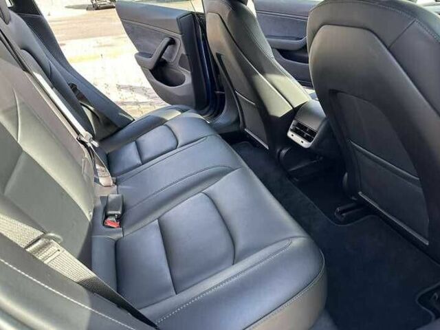 Синій Тесла Модель 3, об'ємом двигуна 0 л та пробігом 97 тис. км за 9299 $, фото 9 на Automoto.ua